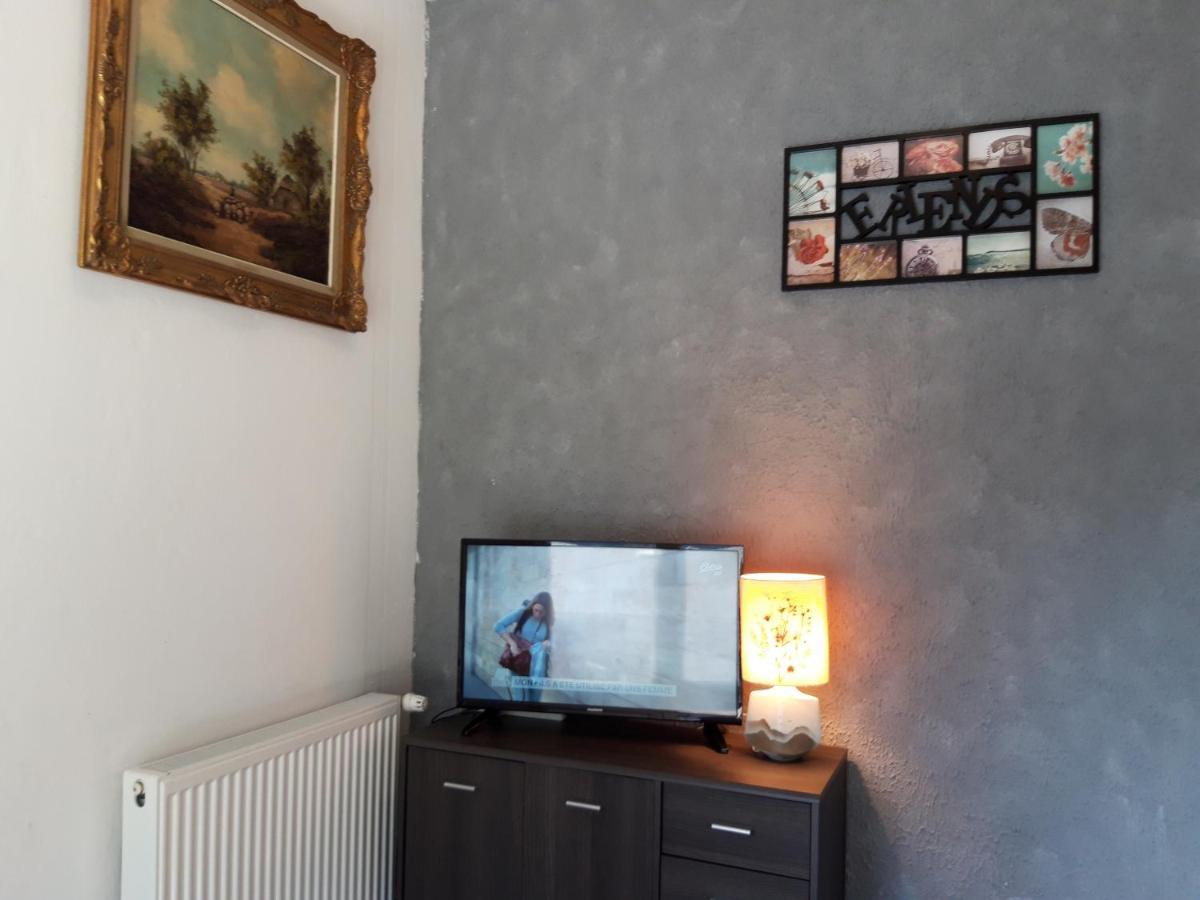 Les Buissonnets Apartment *